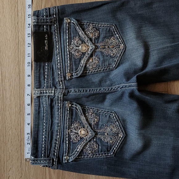 Grace in LA - Picture 3 of 9